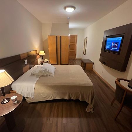 Gran Continental Hotel เตาบาแต ภายนอก รูปภาพ