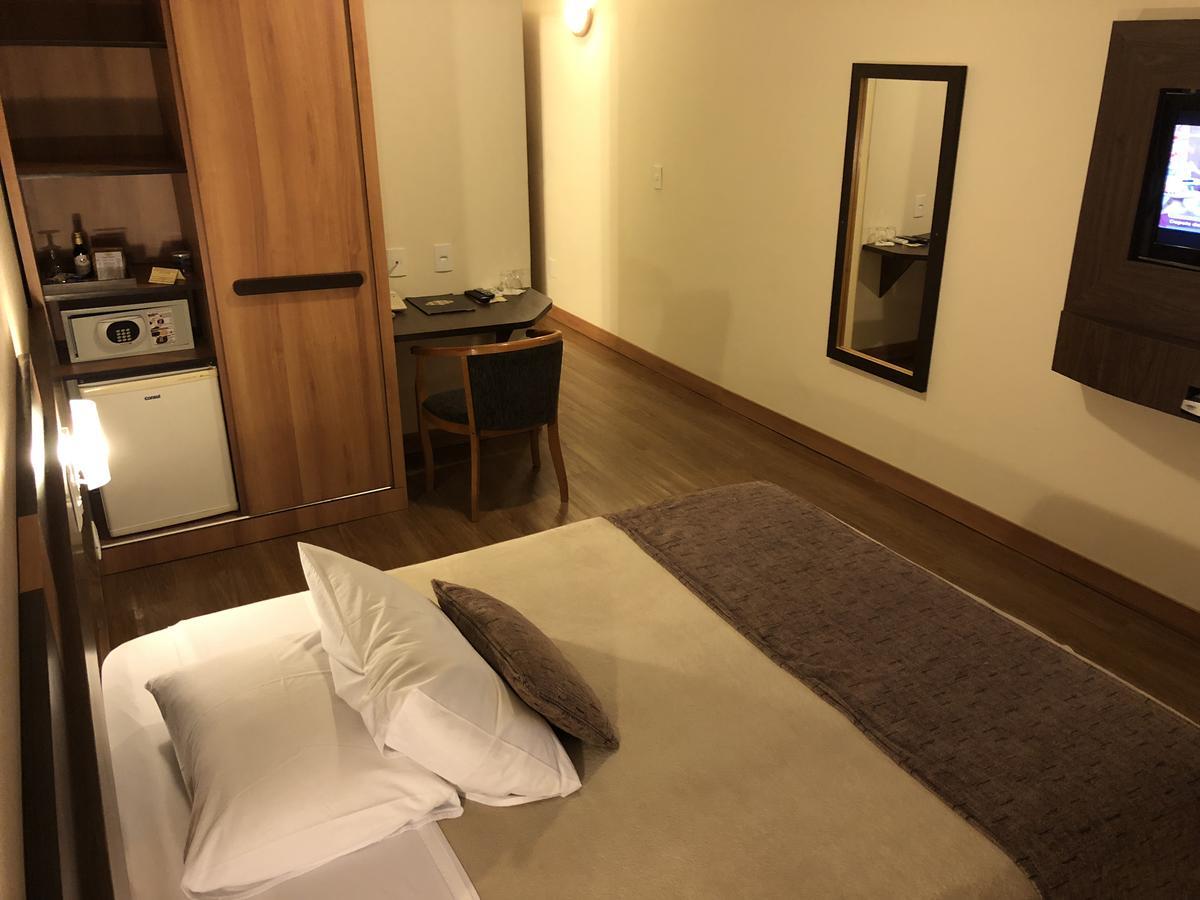 Gran Continental Hotel เตาบาแต ภายนอก รูปภาพ