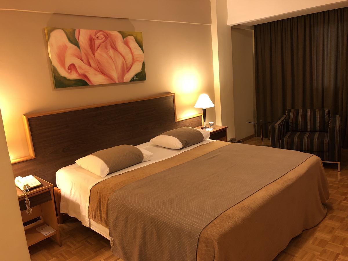 Gran Continental Hotel เตาบาแต ภายนอก รูปภาพ