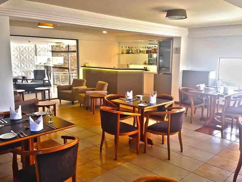 Gran Continental Hotel เตาบาแต ภายนอก รูปภาพ